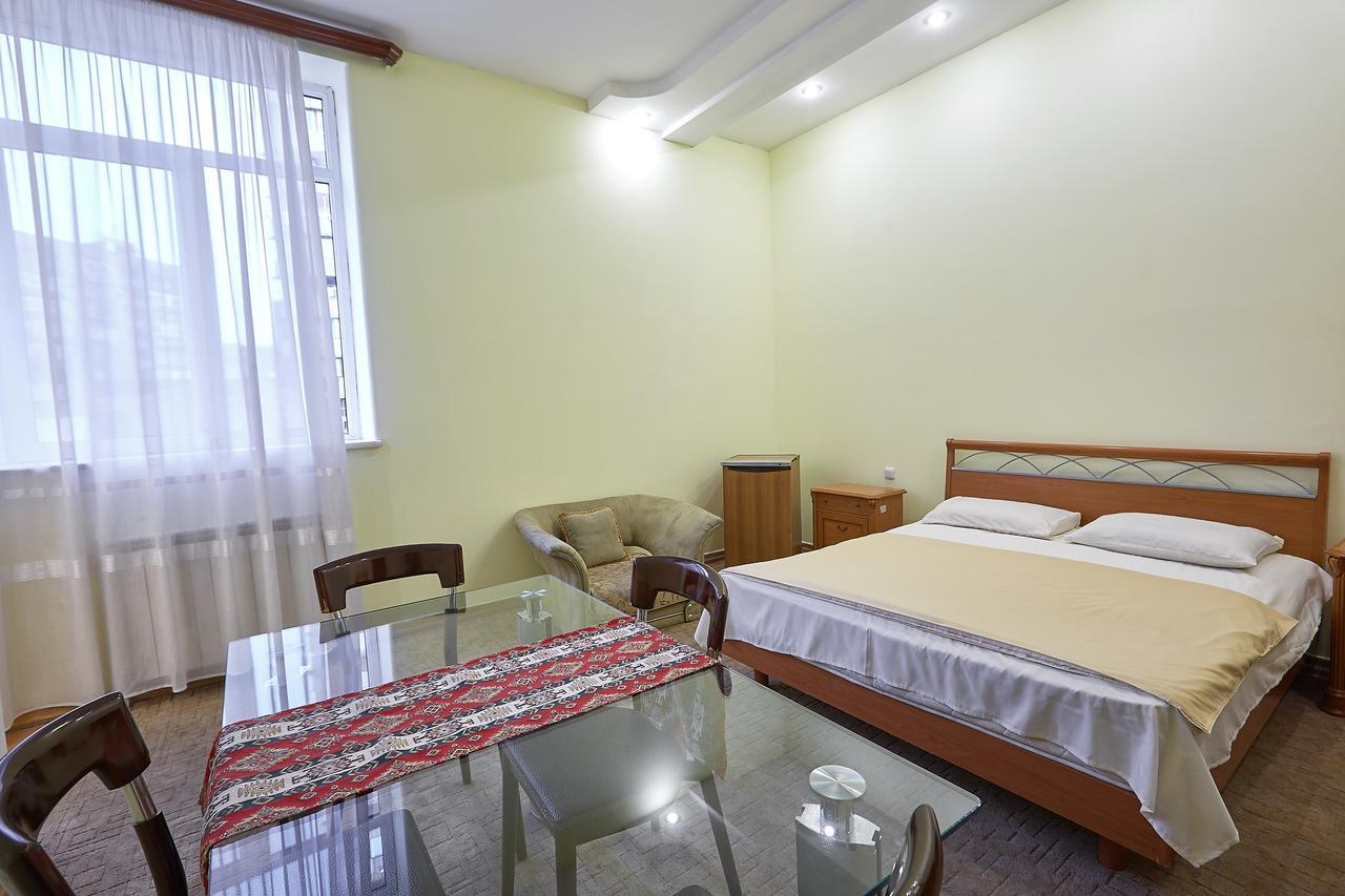 New Bella Hotel Yerevan Ngoại thất bức ảnh